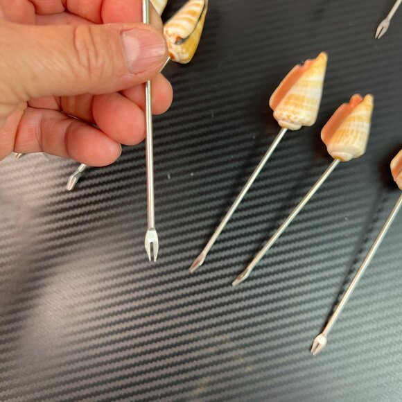 Set Of 12 Natural Seashell Cocktail Skewers MCM Silver Tone Metal Appetizer - Picture 10 of 12